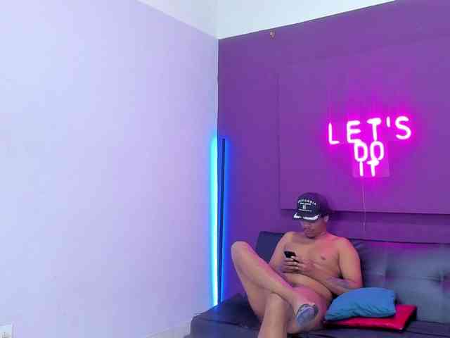 wildsexforyou webcam