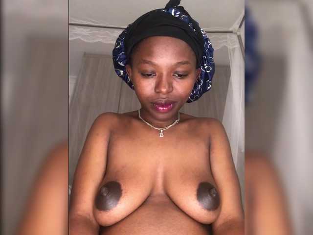 Shantybeib Live Cam and Statistics on UnifiedCams