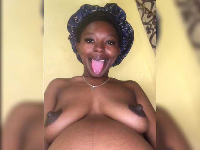 Shantybeib's BongaCams show and profile