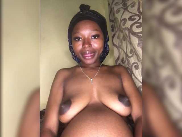 Shantybeib's BongaCams show and profile