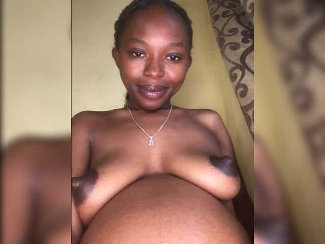 Shantybeib's BongaCams show and profile