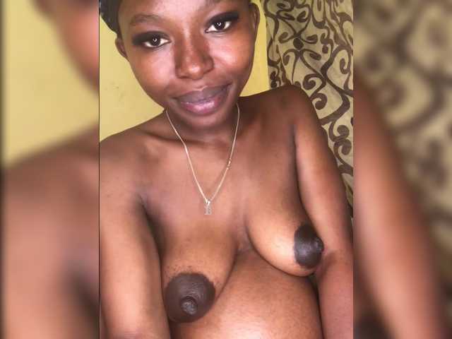 Shantybeib's BongaCams show and profile