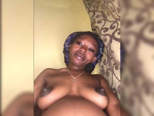 Shantybeib's BongaCams show and profile