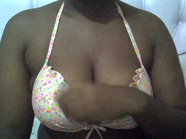 Camilapretty01's BongaCams show and profile