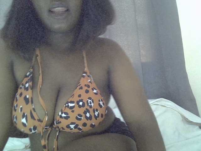 Camilapretty01's BongaCams show and profile