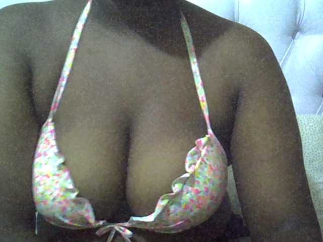 Camilapretty01's BongaCams show and profile