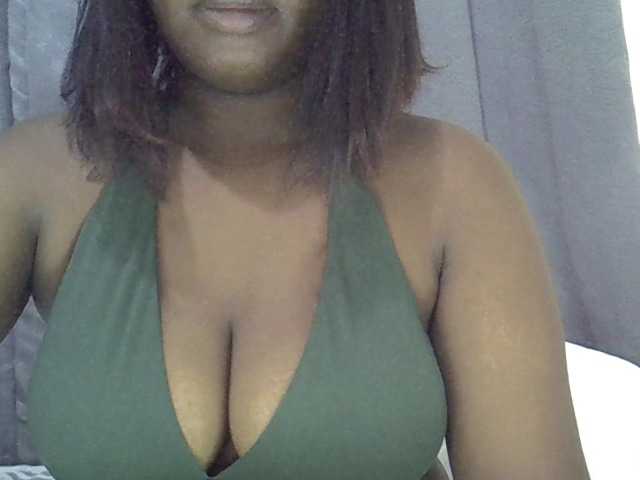 Camilapretty01's BongaCams show and profile