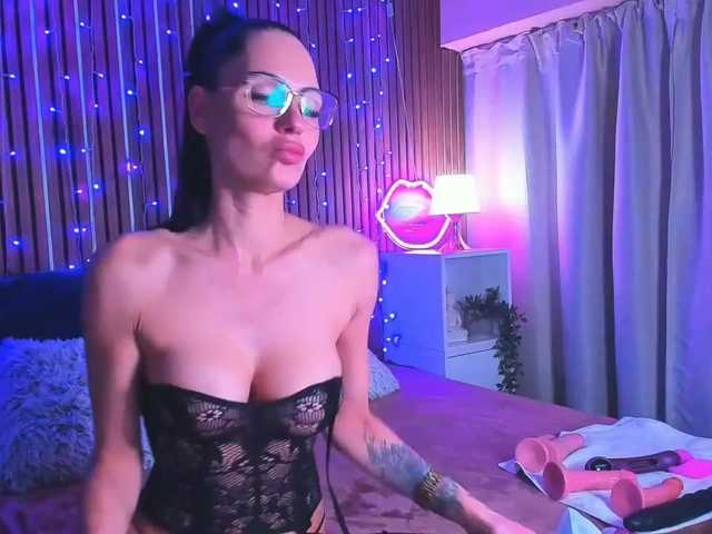 SashaSkyX's BongaCams show and profile