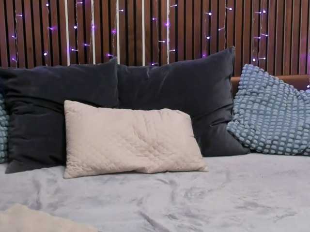 SashaSkyX's BongaCams show and profile