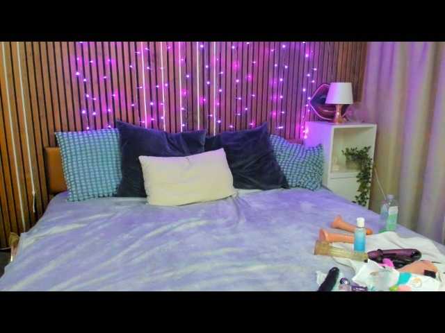 SashaSkyX's BongaCams show and profile