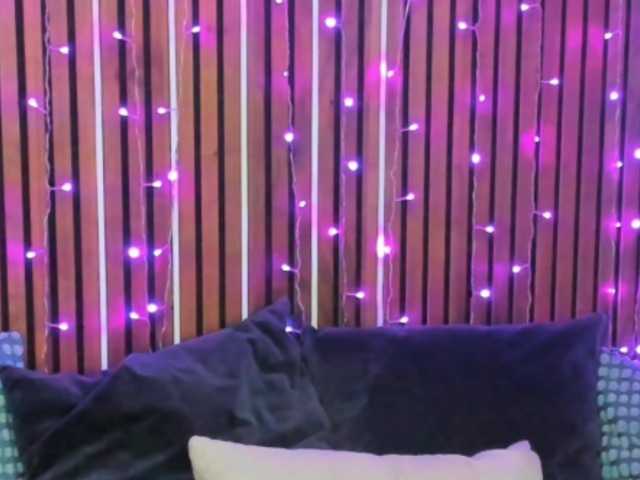 SashaSkyX's BongaCams show and profile