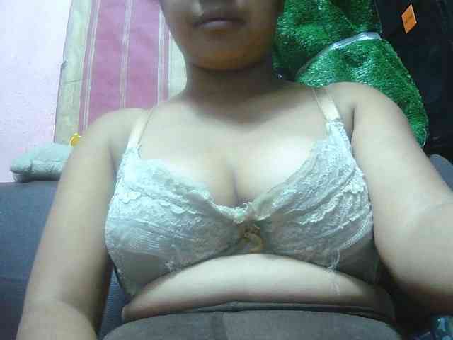 BellaLove webcam