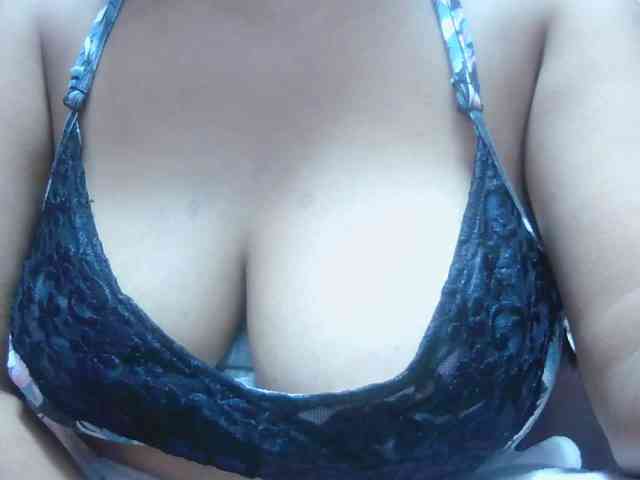 BellaLove webcam