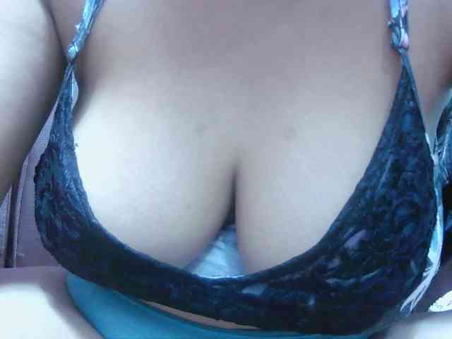 BellaLove webcam