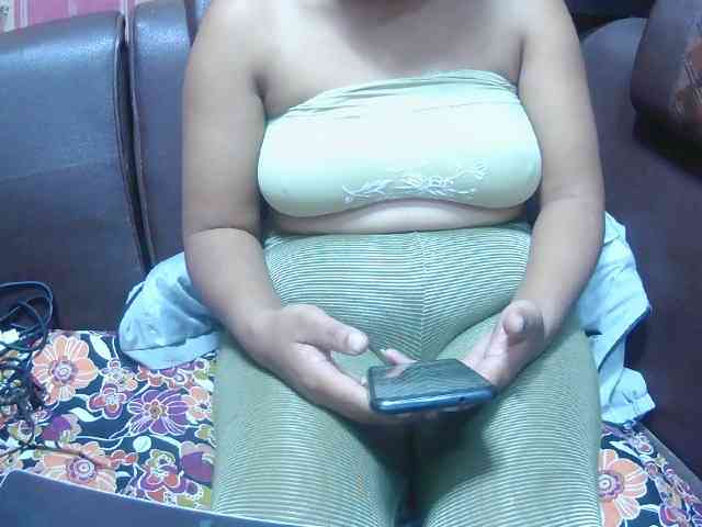 BellaLove webcam