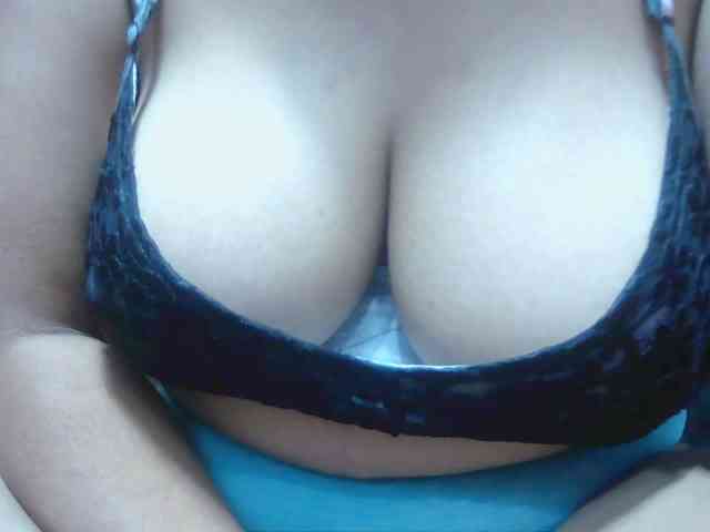 BellaLove webcam