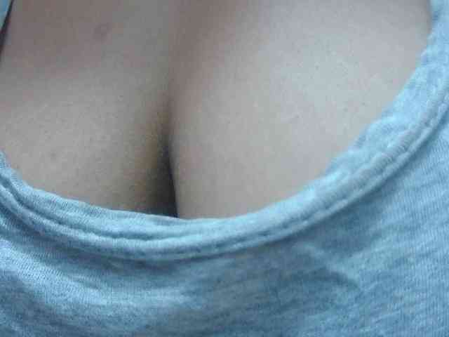 BellaLove webcam