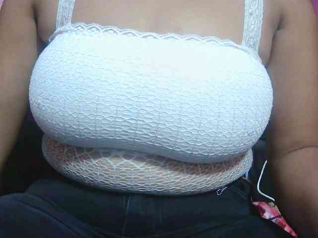BellaLove webcam