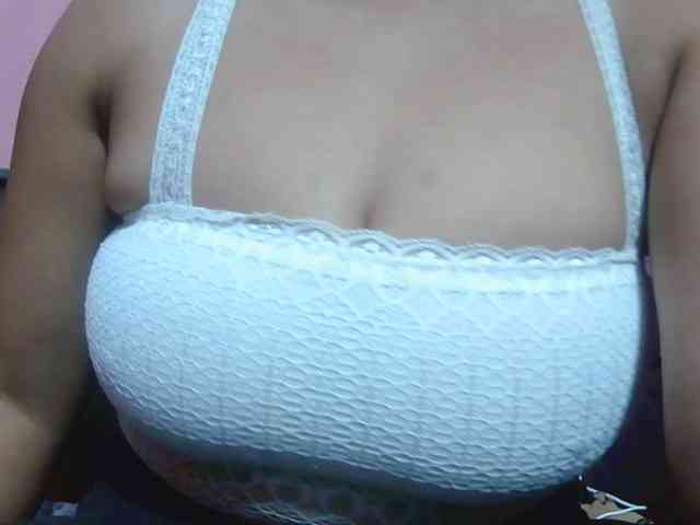BellaLove webcam