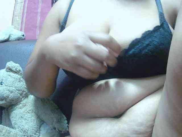 BellaLove webcam