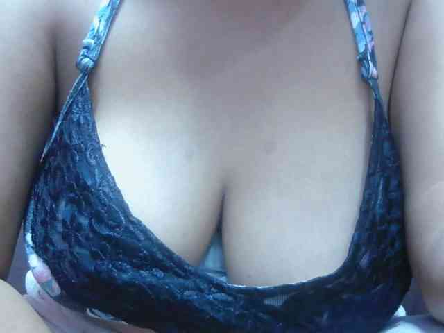 BellaLove webcam