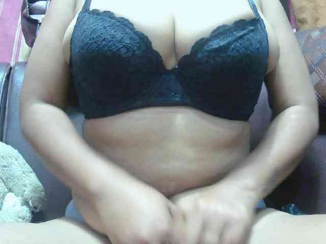 BellaLove webcam