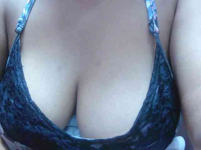 BellaLove webcam