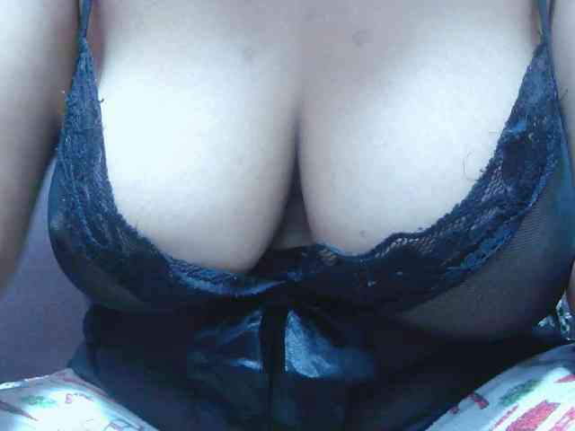 BellaLove webcam