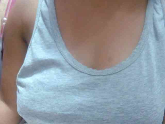 BellaLove webcam