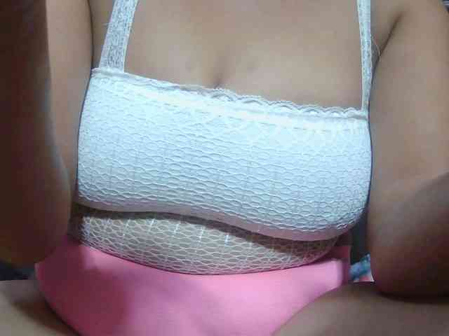 BellaLove webcam
