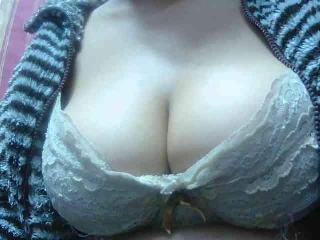 BellaLove webcam