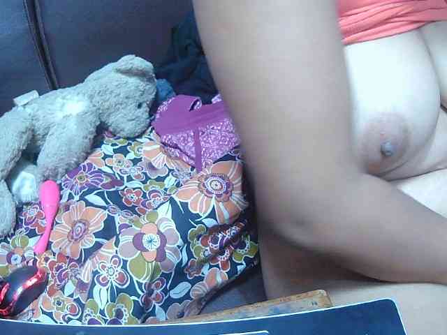 BellaLove webcam