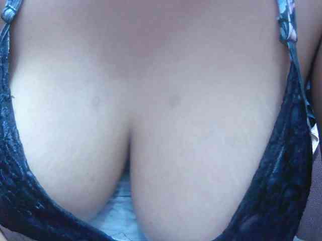 BellaLove webcam