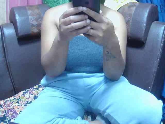 BellaLove webcam