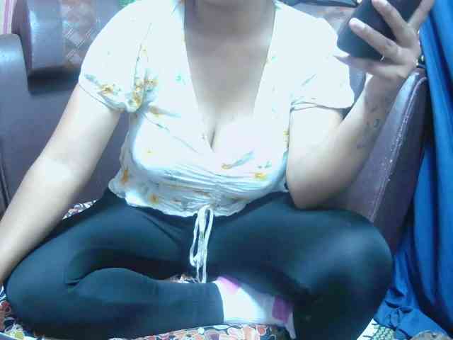 BellaLove webcam