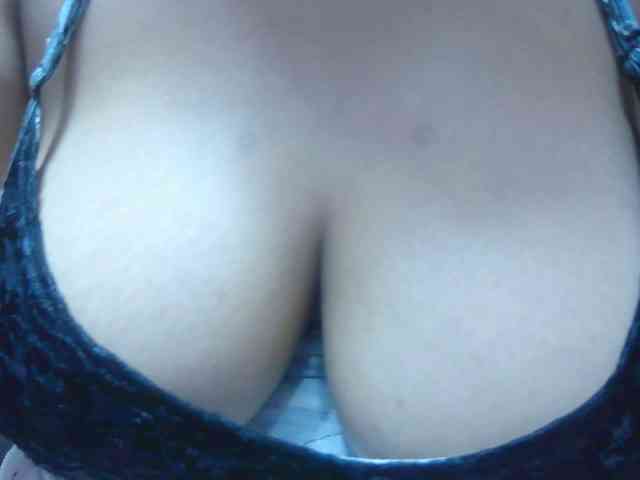 BellaLove webcam