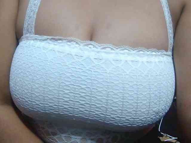 BellaLove webcam
