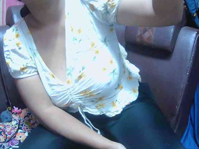 BellaLove webcam