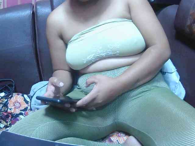 BellaLove webcam
