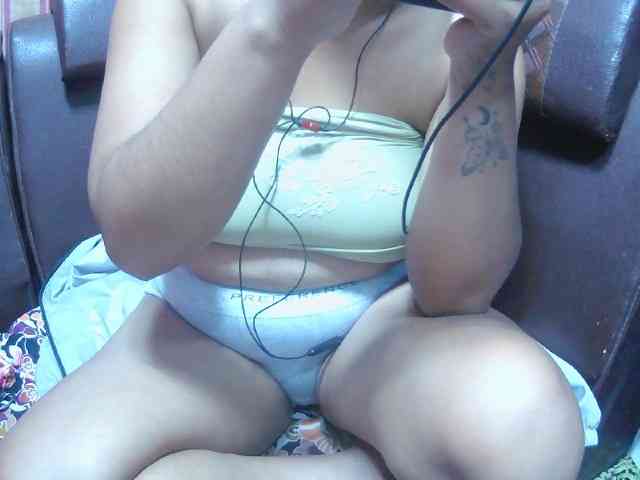 BellaLove webcam
