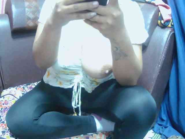 BellaLove webcam