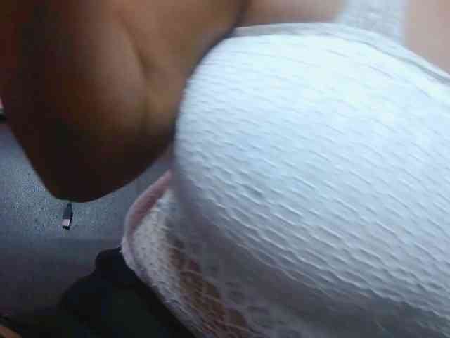 BellaLove webcam