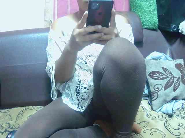 BellaLove webcam