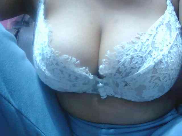BellaLove webcam