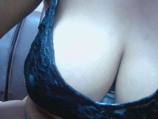BellaLove webcam