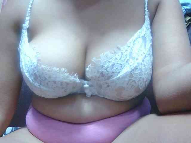 BellaLove webcam