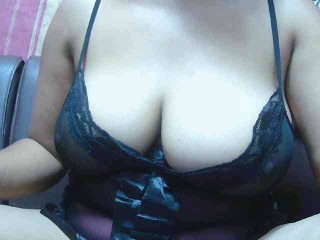 BellaLove webcam