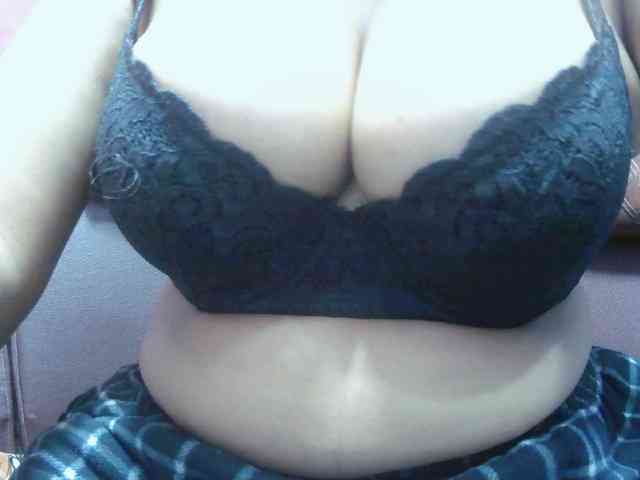 BellaLove webcam