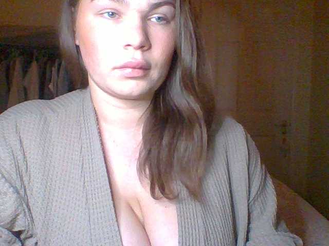 PrincessGem's BongaCams show and profile