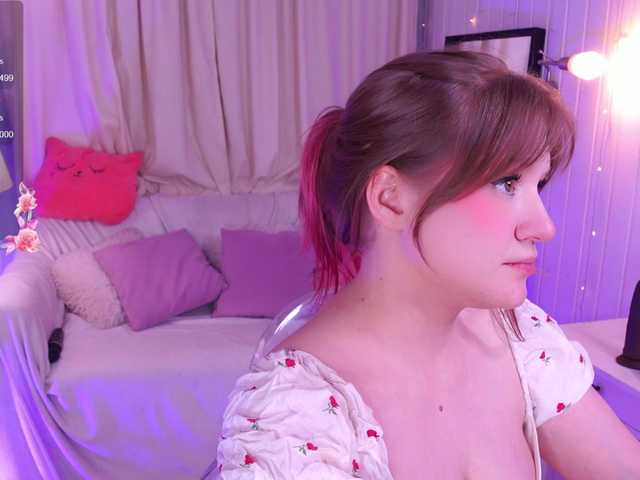 CrazyWine's BongaCams show and profile